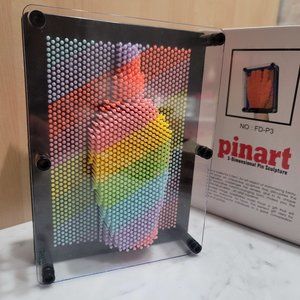 PinArt Sculpture Toy Fidget, 3-Dimensional Pin Sculpture